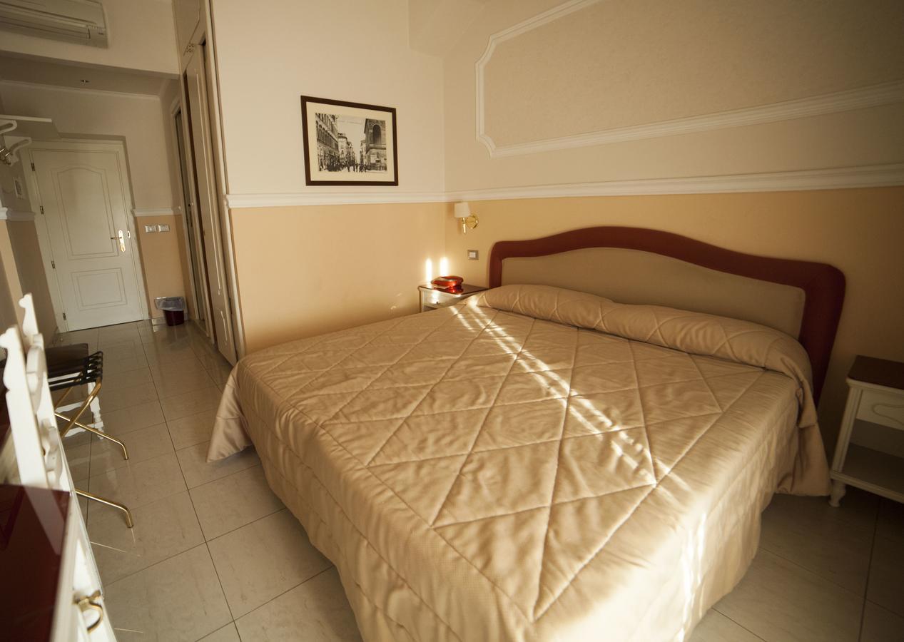 Hotel Gran Duca Livorno Exteriör bild