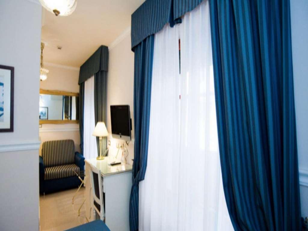 Hotel Gran Duca Livorno Rum bild